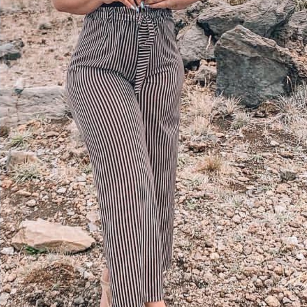 Flowly stripped pants